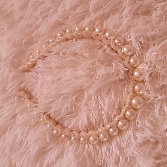 Beautiful heandband pearl - Picture 1 of 2
